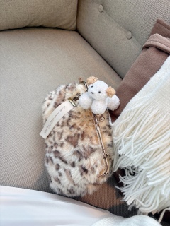 �V���{�t�B���~�x�M�����R���T�[�g ���C�u�z�M